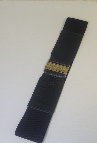 Wide black vertical clasp - vertical, gold