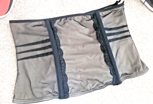 Splendour waspie waist - 20, 22