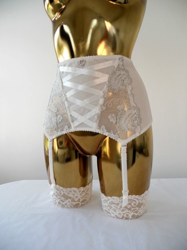 Ivory cream strap waspie - 4,